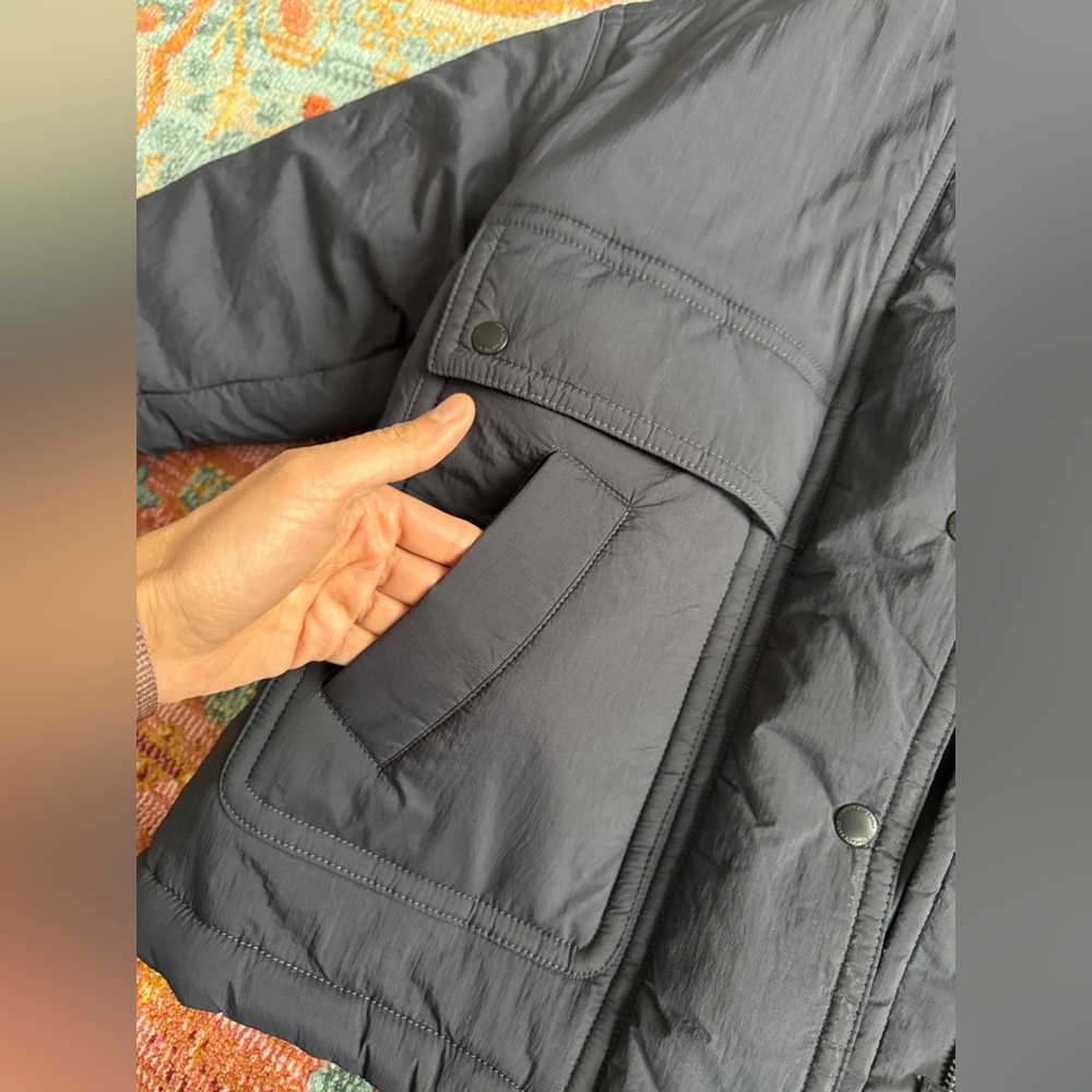 AEO American eagle navy puffer jacket - Picture 3 of 7